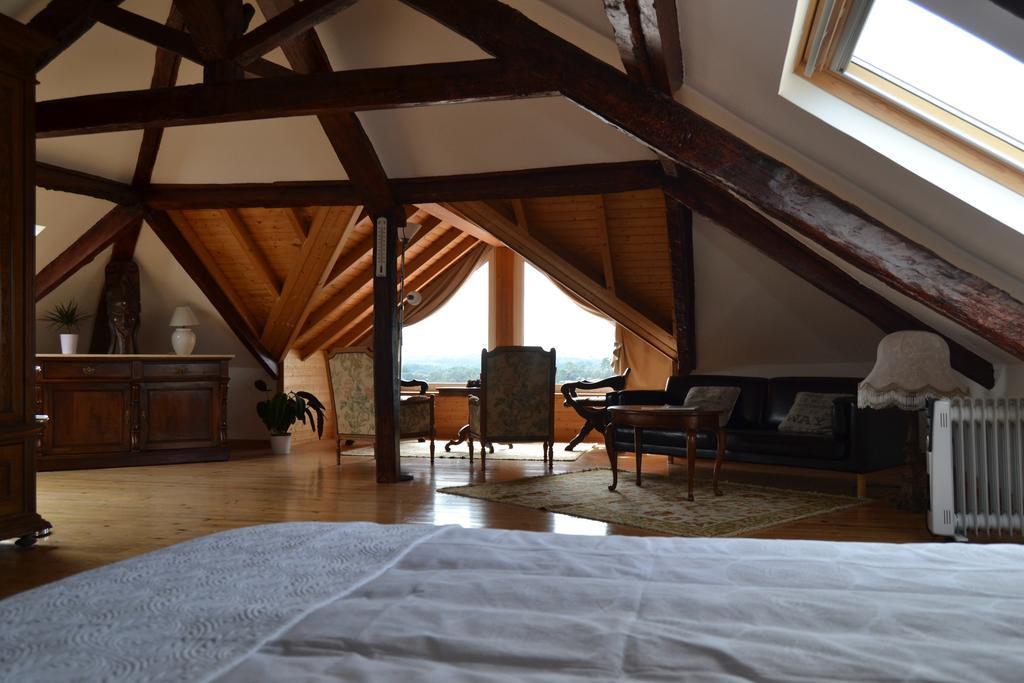 Solar Romantico Anno 1850 Al Hotel Torres Novas Room photo